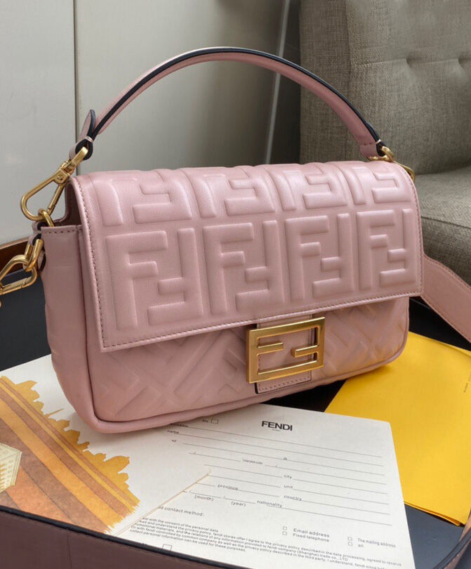 Fendi Baguette Leather Bag 8BR600 Pink